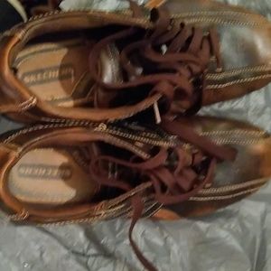 Relaxed step Skecher shoes